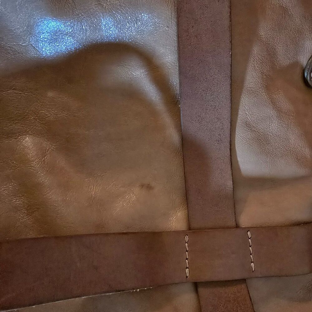 Chloe Kerala Leather Tote Bag - Picture 8 of 10